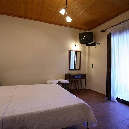 Mirsinia Apartments - Skopelos Loutraki  Bagian luar foto