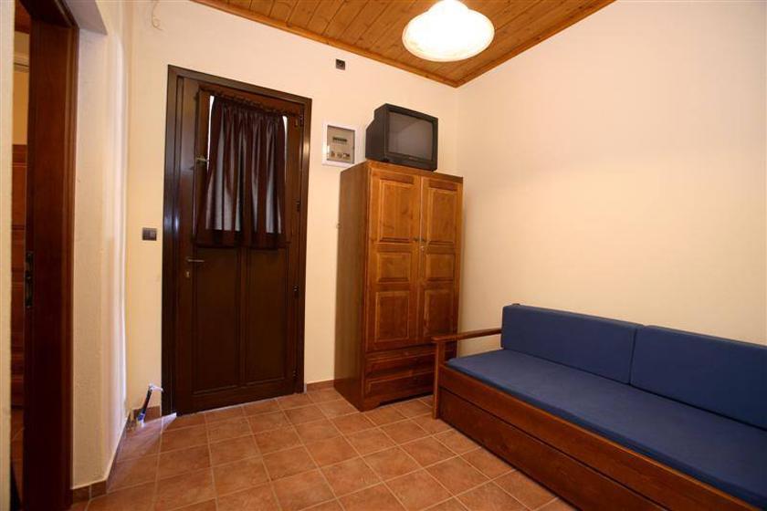 Mirsinia Apartments - Skopelos Loutraki  Bagian luar foto