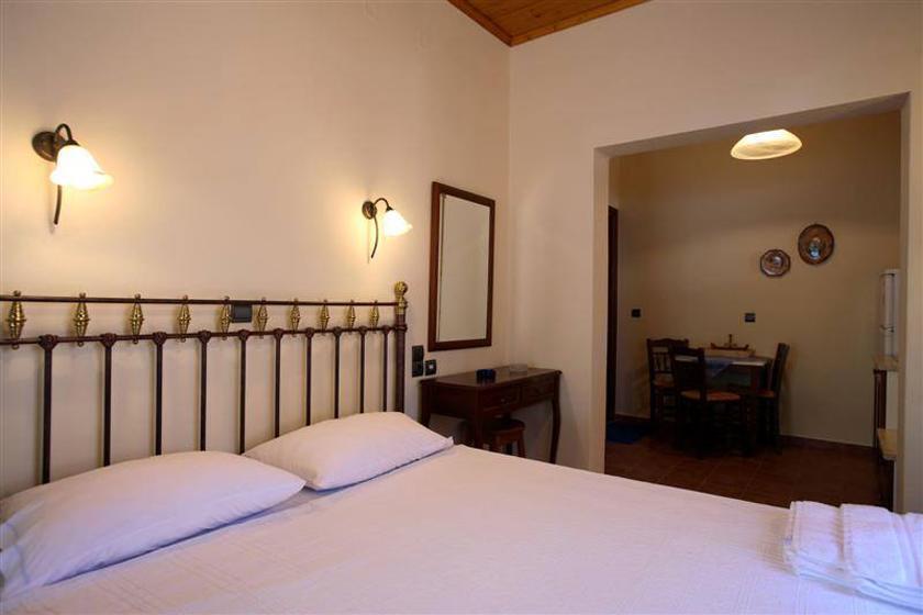 Mirsinia Apartments - Skopelos Loutraki  Bagian luar foto